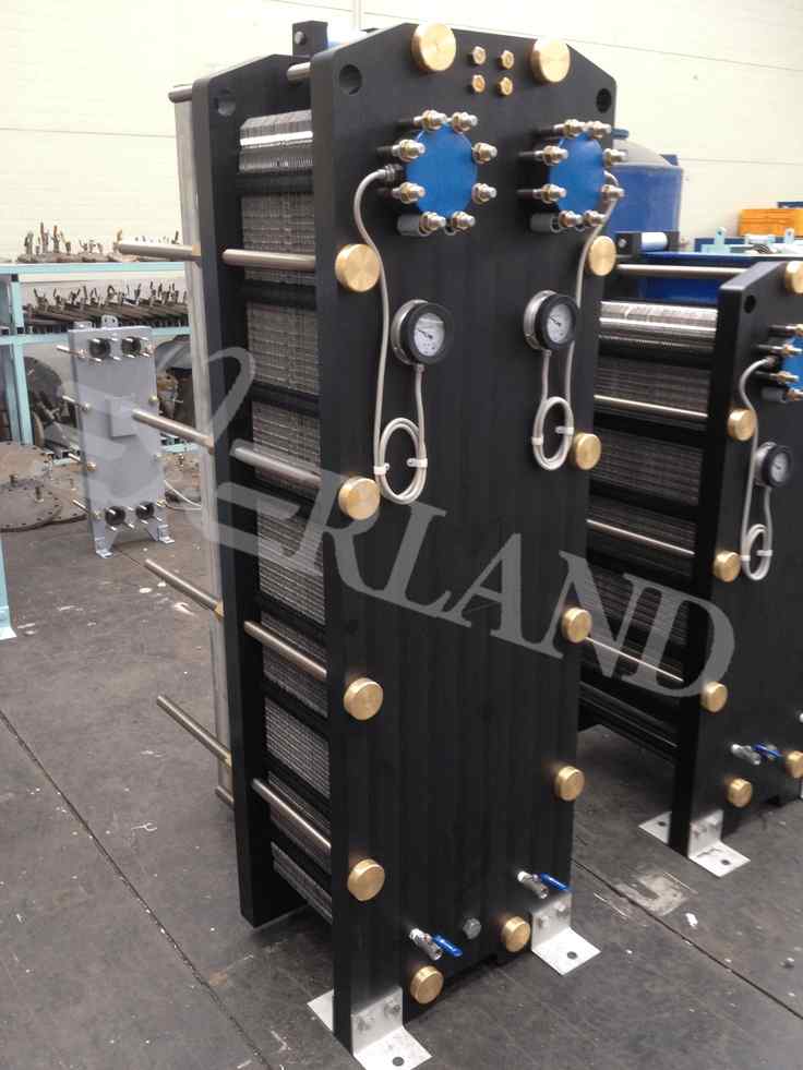 🧠 چه معیارهایی برای انتخاب سازنده مبدل حرارتی صفحه ای واشردار مهم است؟
